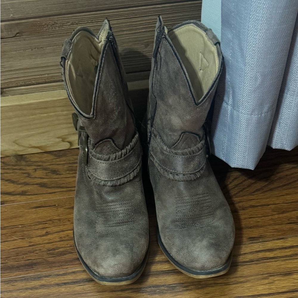 Brown/Gray Western Ankle Boots